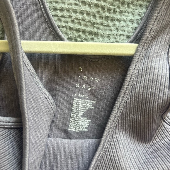 Two A New Day Tank Tops Ribbed - Picture 6 of 6